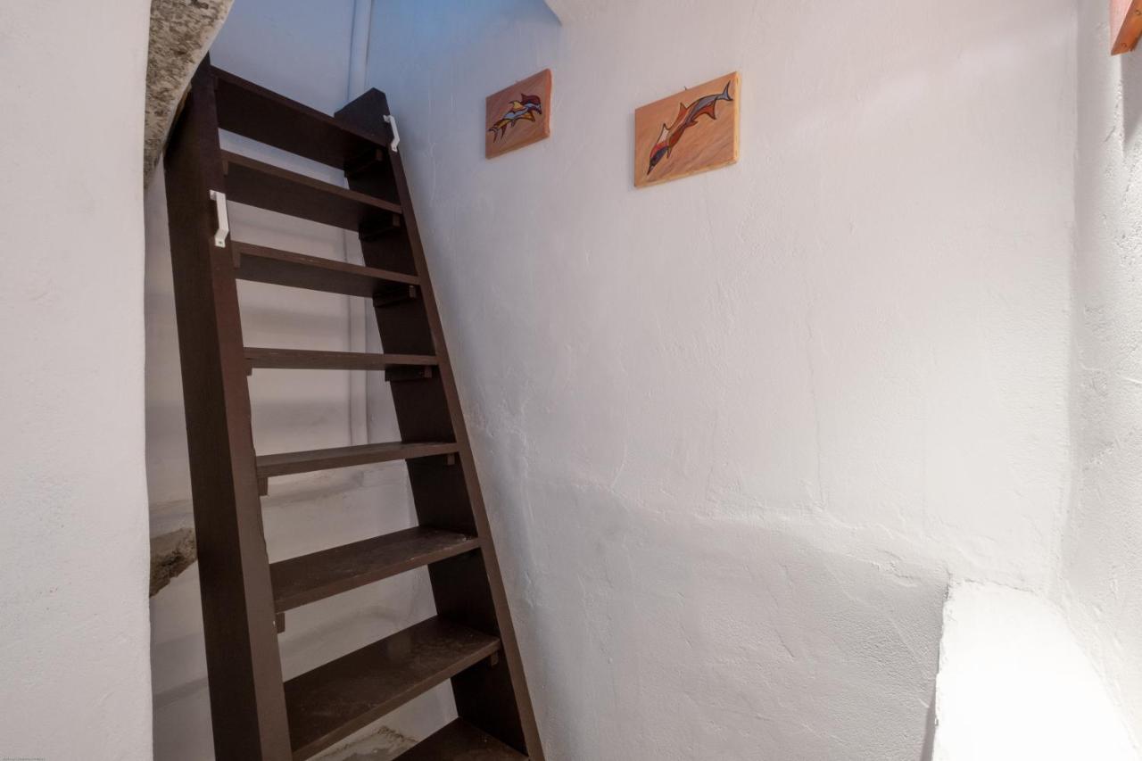 Labyrinth Traditional Houses Pyrgos Kallistis Exterior photo
