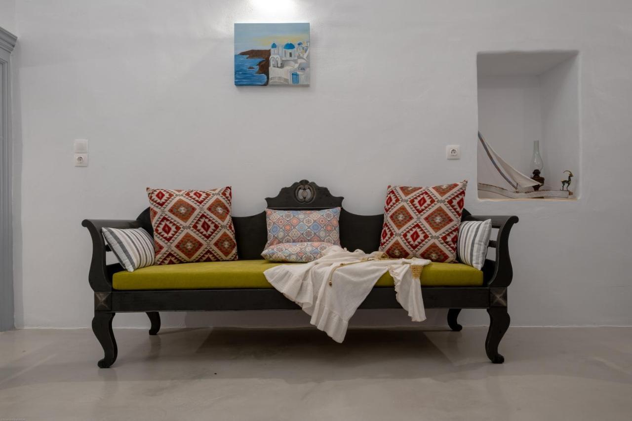 Labyrinth Traditional Houses Pyrgos Kallistis Exterior photo