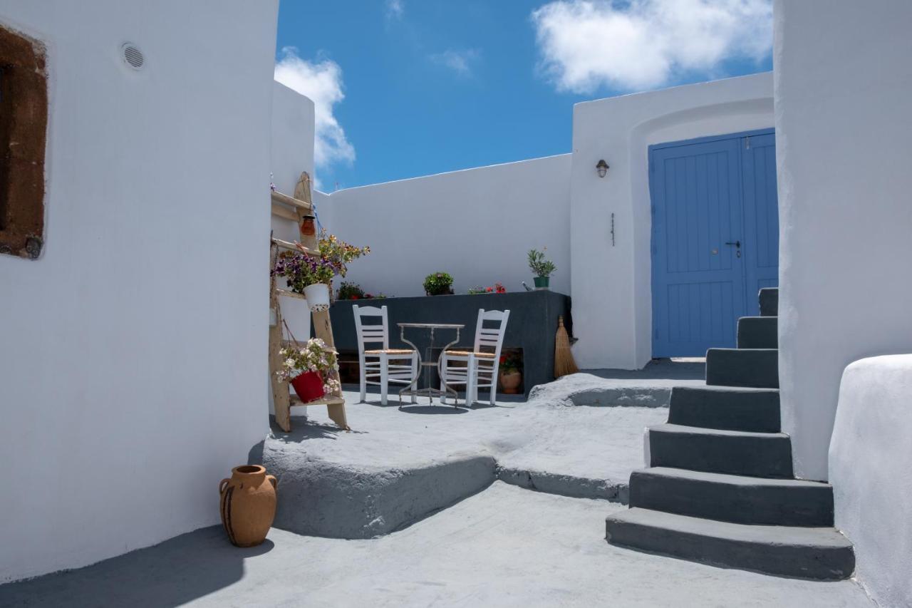 Labyrinth Traditional Houses Pyrgos Kallistis Exterior photo